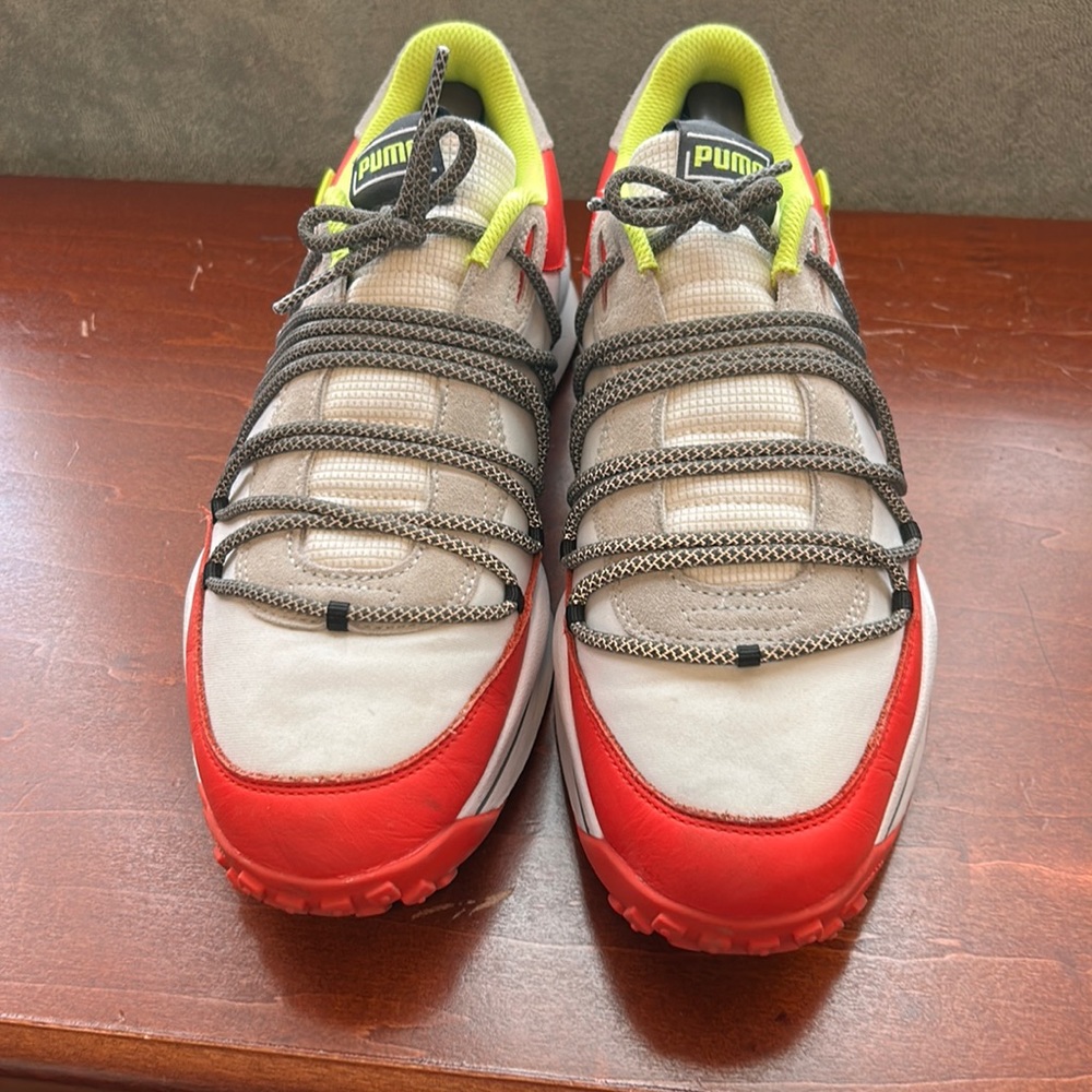 Men’s size 11 medium Puma Sneakers.